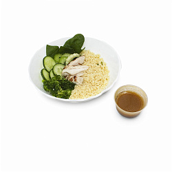 Боул с курицей, овощами и кускусом 215 г